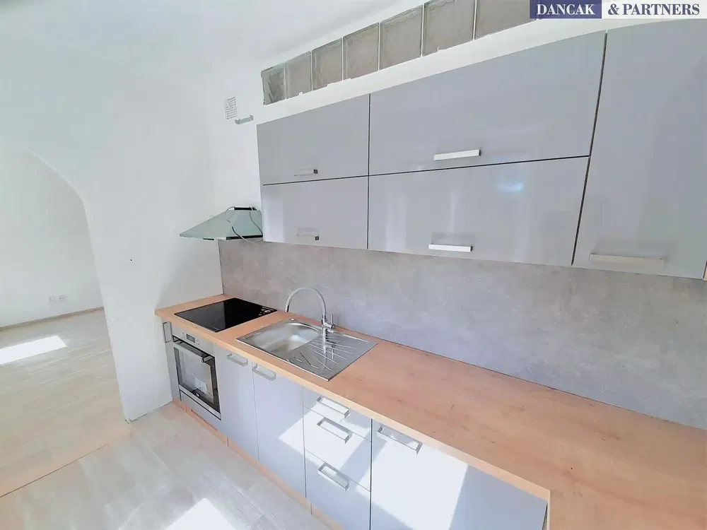 Küche; küchengeräte, renoviert, tageslicht, moderner stil