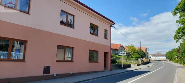 Maison et environs; vue