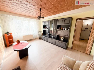 Oturma odası; doğal ışık, modern stil