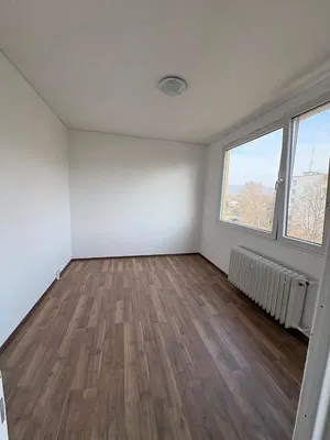 Schlafzimmer; blick, holzboden, tageslicht