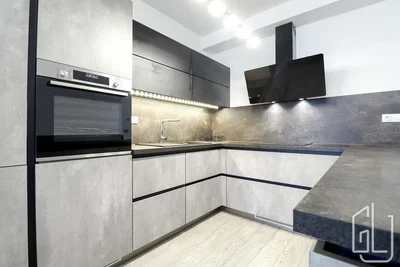 Mutfak; mutfak aletleri, tadilatlı, doğal ışık, modern stil