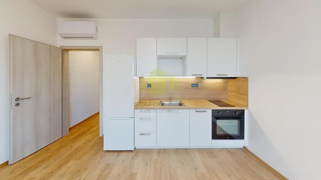 Küche; küchengeräte, tageslicht, moderner stil, renoviert