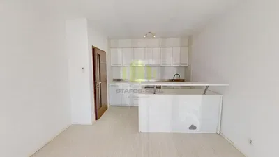Küche; küchengeräte, renoviert, tageslicht
