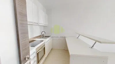 Küche; küchengeräte, fliesenboden, renoviert, tageslicht, moderner stil