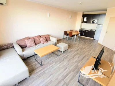 Salon; style moderne, parquet, lumière naturelle