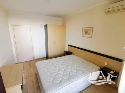 Chambre; parquet, lumière naturelle