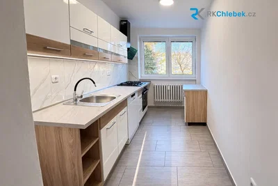 Küche; küchengeräte, blick, fliesenboden, renoviert, tageslicht, moderner stil