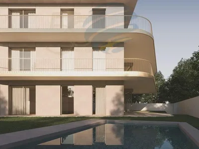 Dům a okolí; výhled