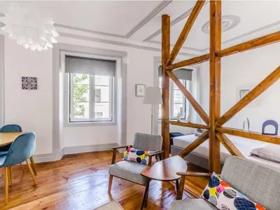 Спаваћа соба; дрвени под, природно светло, модерни стил