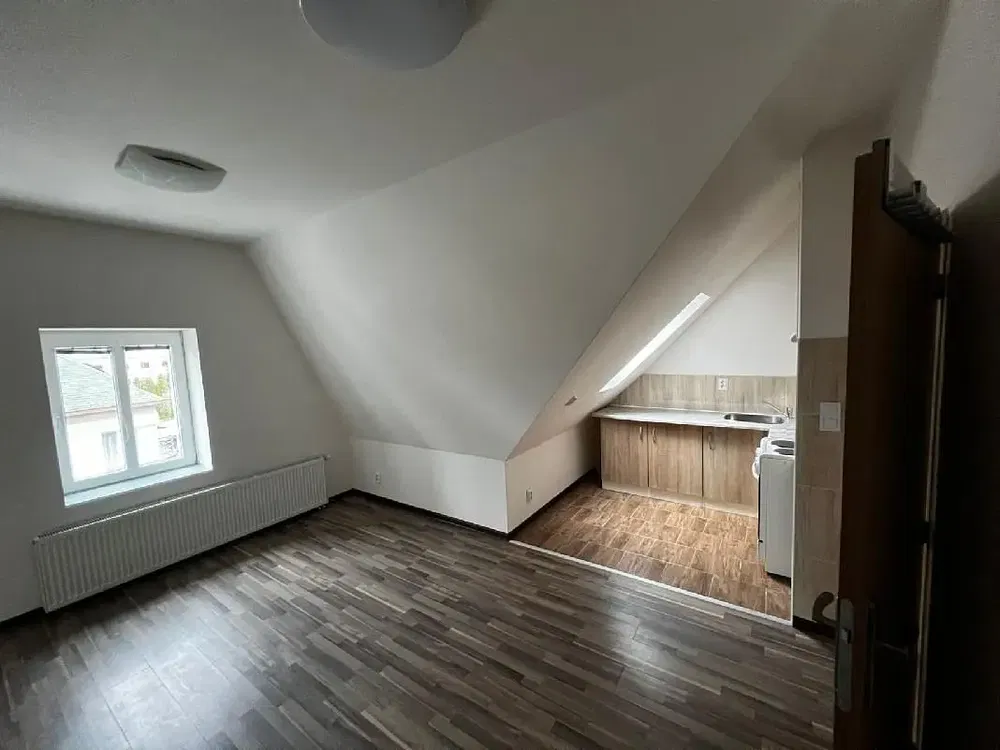 Küche; tageslicht, holzboden
