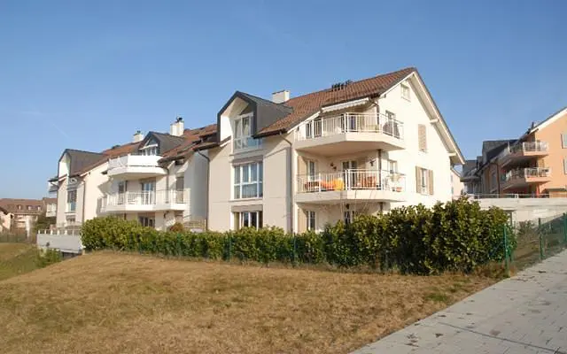 Кућа и околина; поглед