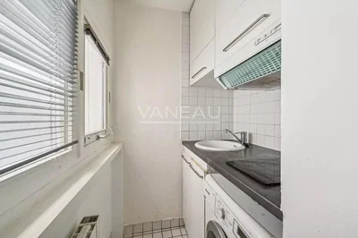 Кухиња; кухињски апарати, природно светло