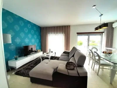 Wohnzimmer; tageslicht, moderner stil
