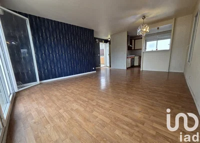 Salon; parquet, lumière naturelle