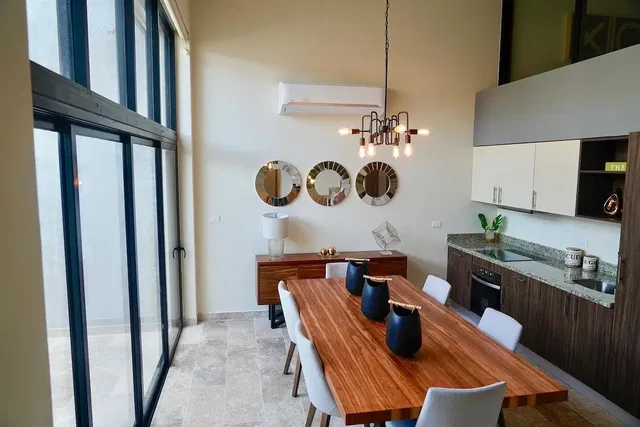 Küche; moderner stil, küchengeräte, tageslicht, fliesenboden