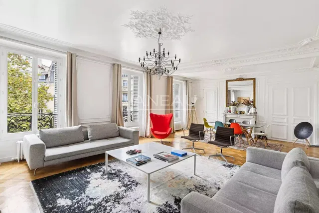 Wohnzimmer; blick, tageslicht, moderner stil