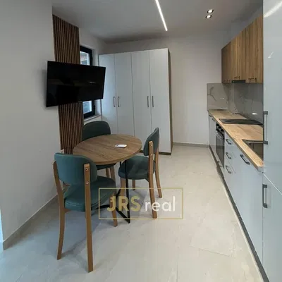 Kuchyně; moderní styl, po rekonstrukci