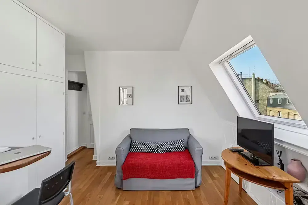 Schlafzimmer; holzboden, tageslicht, moderner stil, blick