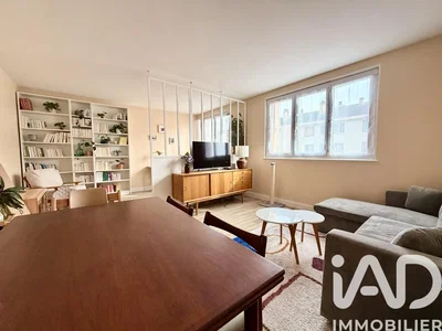 Дневна соба; природно светло, модерни стил