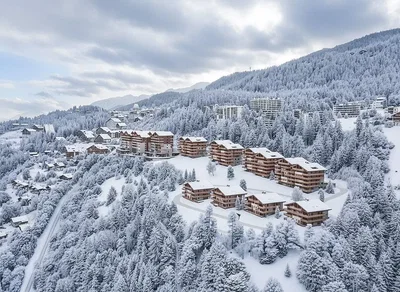 Haus und umgebung; blick