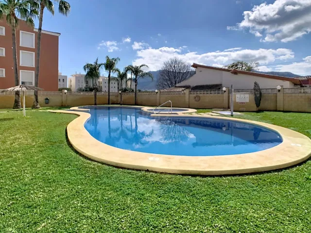 Kuća i okolina; pogled, prirodna svjetlost