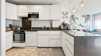 Mutfak; mutfak aletleri, modern stil, doğal ışık