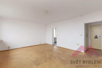 Overig; renovatie nodig, tegelvloer