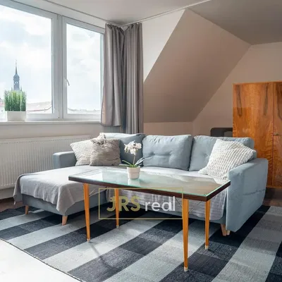 Oturma odası; manzara, doğal ışık