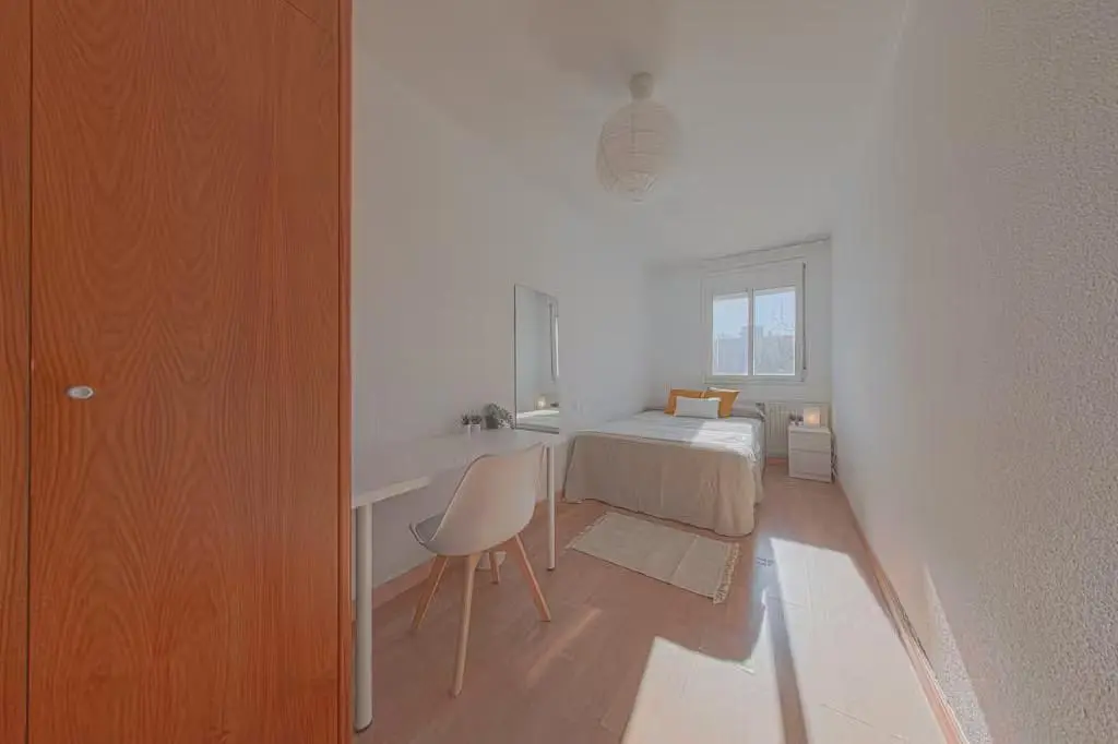 Schlafzimmer; tageslicht, moderner stil
