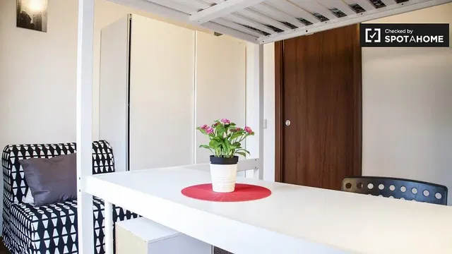 Soggiorno; stile moderno, luce naturale