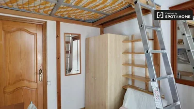 Хол