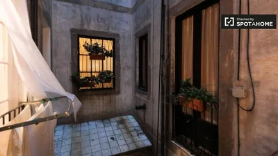 Balkon; fayans zemin, doğal ışık