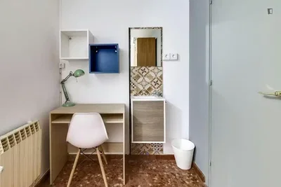 Хол