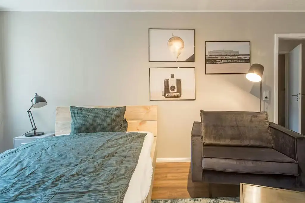 Camera da letto; luce naturale, stile moderno