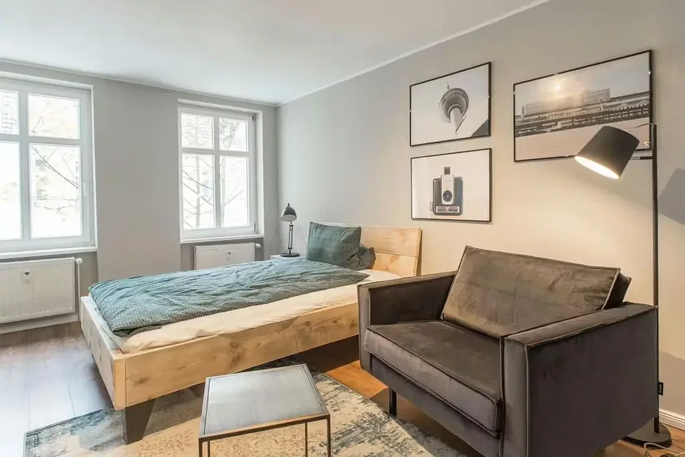 Camera da letto; luce naturale, stile moderno
