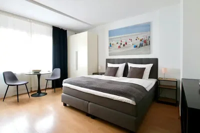 Camera da letto; luce naturale, stile moderno
