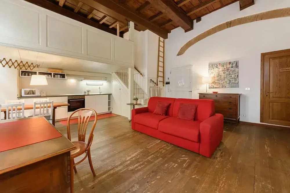 Wohnzimmer; holzboden, tageslicht