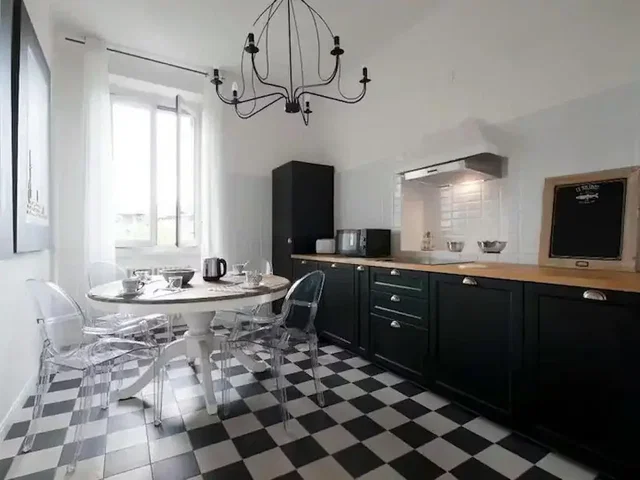 Хол
