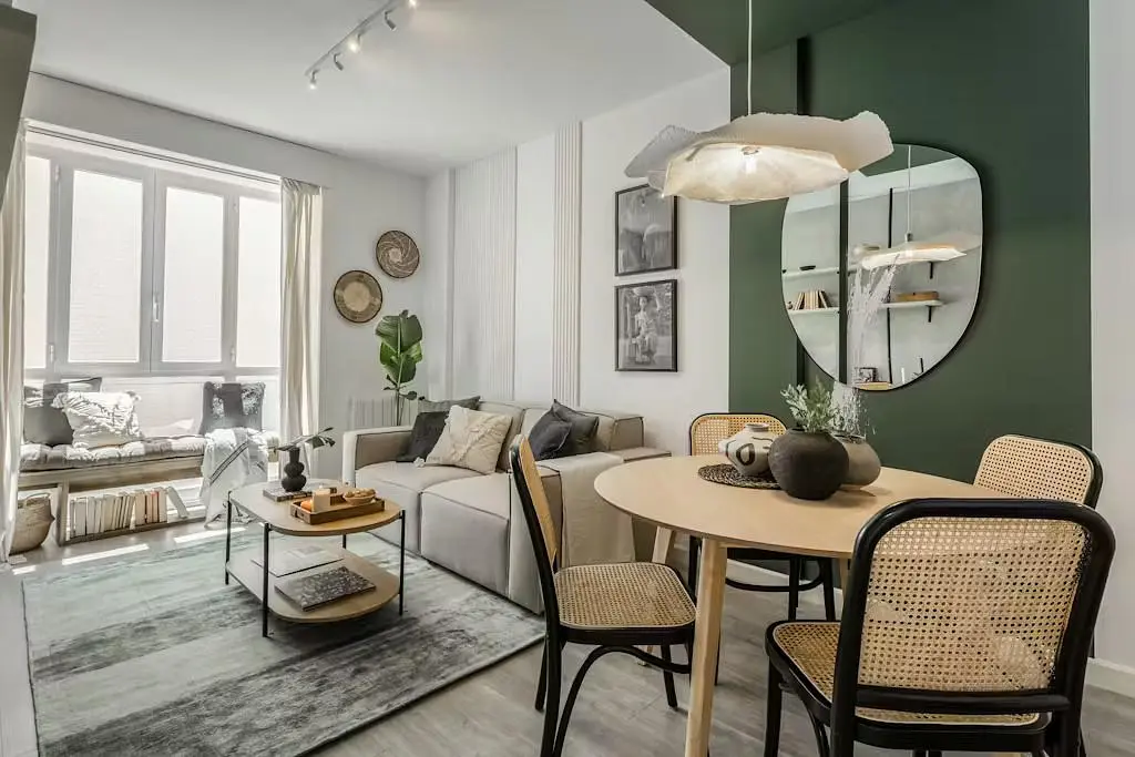 Wohnzimmer; tageslicht, moderner stil