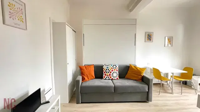 Soggiorno; luce naturale, stile moderno