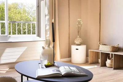 Salon; vue, lumière naturelle, style moderne