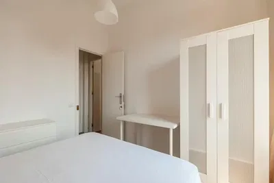 Schlafzimmer; tageslicht, moderner stil