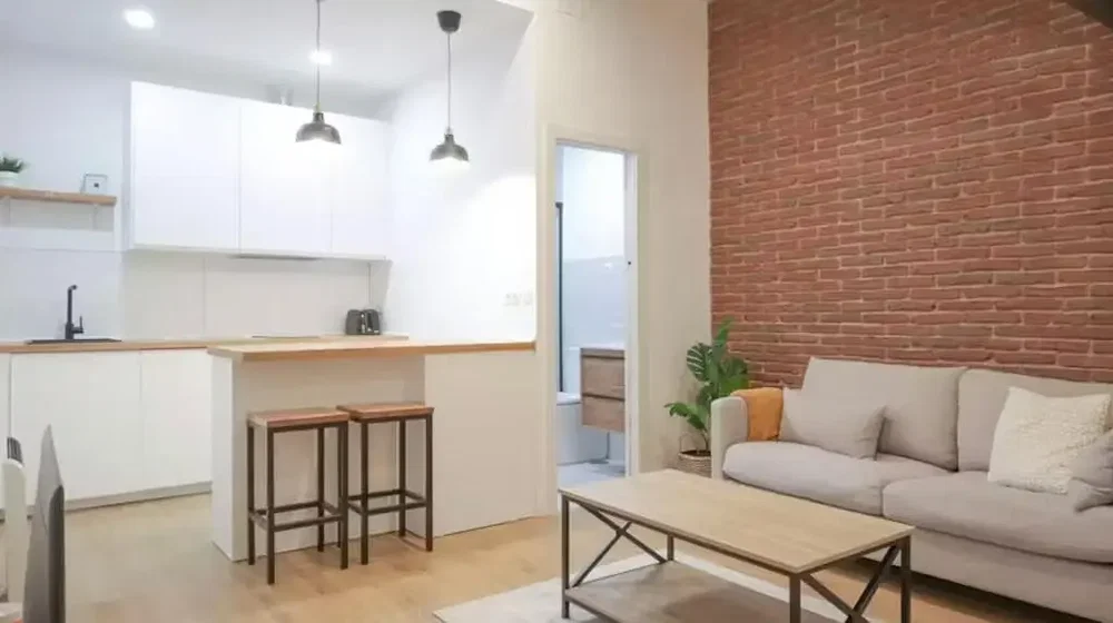 Oturma odası; doğal ışık, modern stil