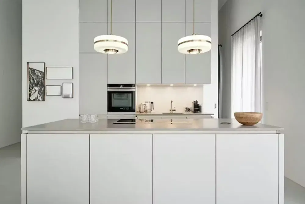 Küche; küchengeräte, moderner stil, renoviert, tageslicht