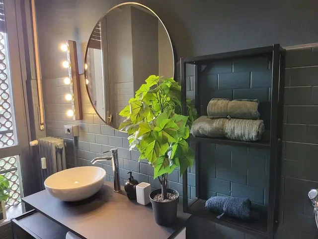 Bagno; luce naturale, ristrutturato