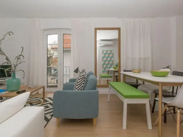 Woonkamer; natuurlijk licht, moderne stijl