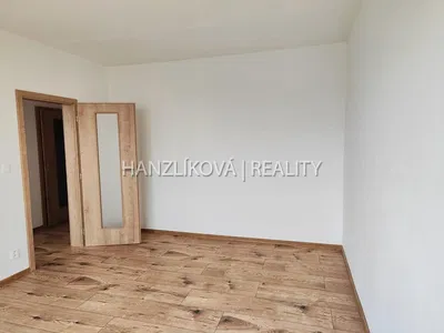 Schlafzimmer; holzboden, renoviert