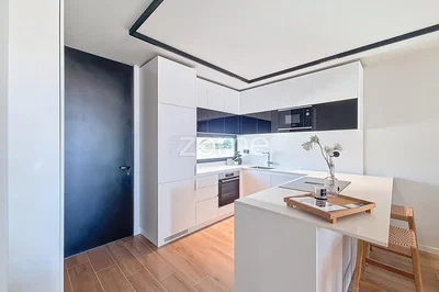 Mutfak; mutfak aletleri, modern stil, tadilatlı, doğal ışık