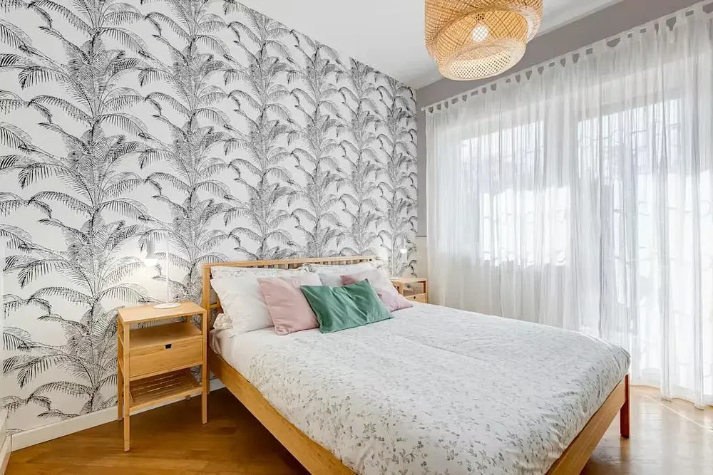 Yatak odası; doğal ışık, modern stil