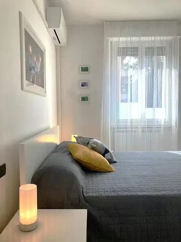 Camera da letto; luce naturale